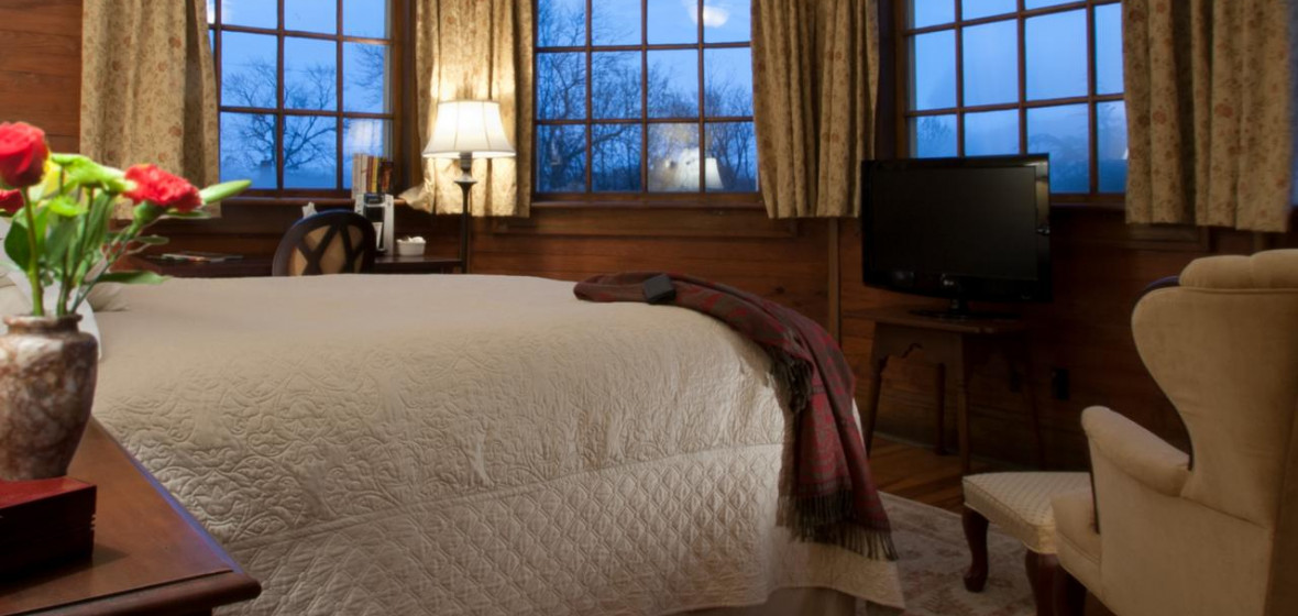 Showers Inn, Bloomington Review The Hotel Guru