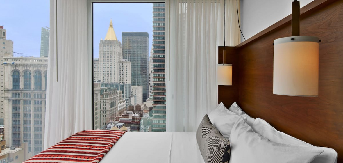 Arlo Nomad, New York Review | The Hotel Guru