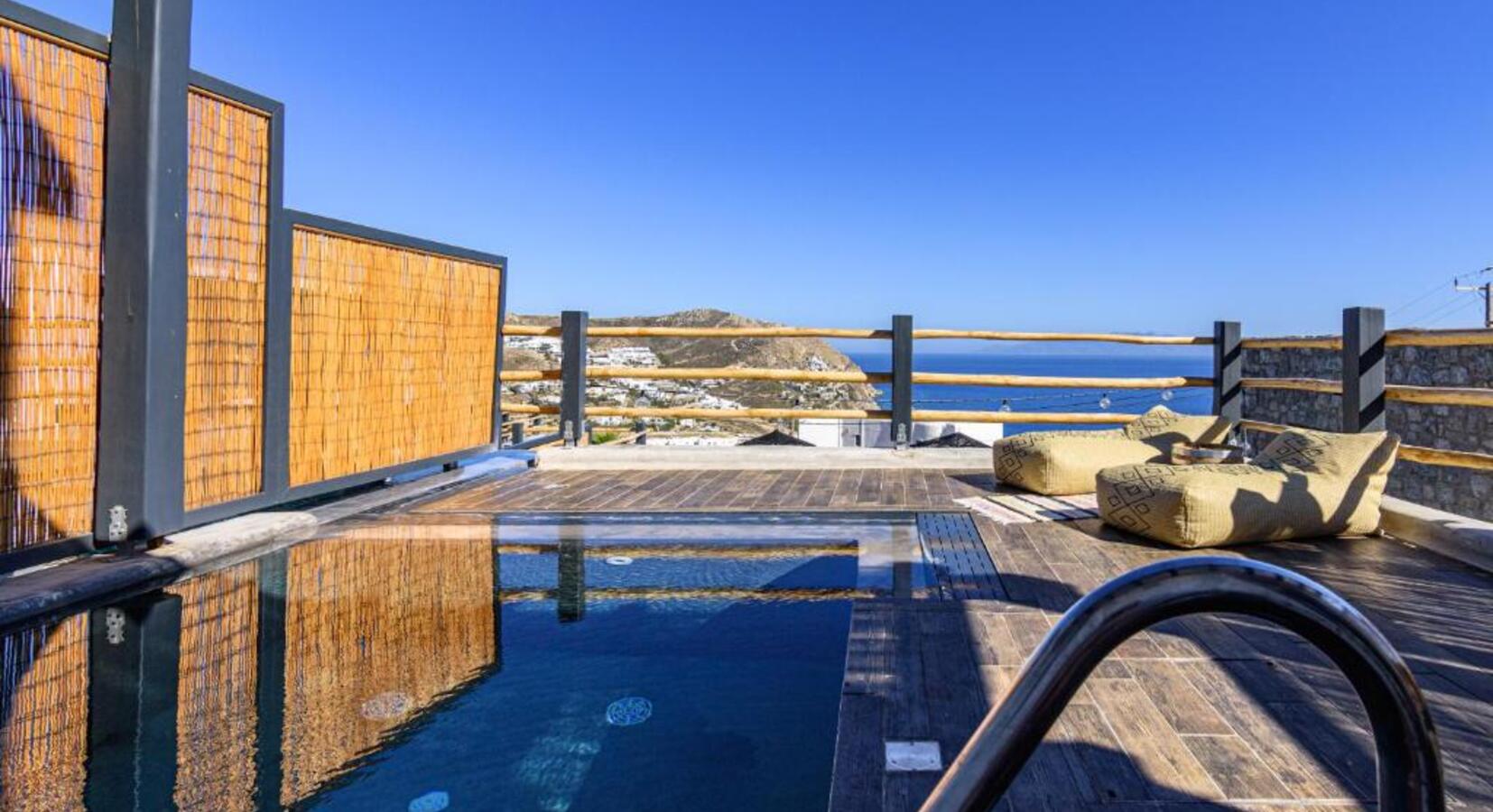 Private pool