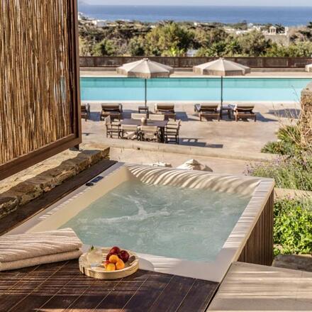 Private hot tub