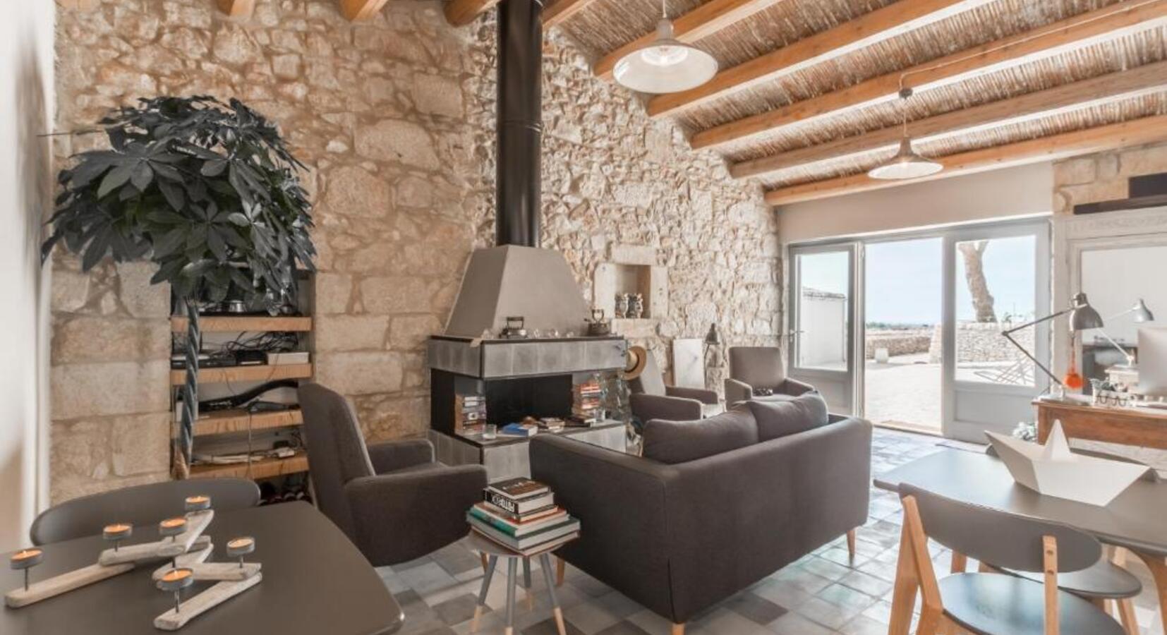 Lounge Area