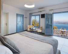 The 8 Best Value Hotels on Santorini