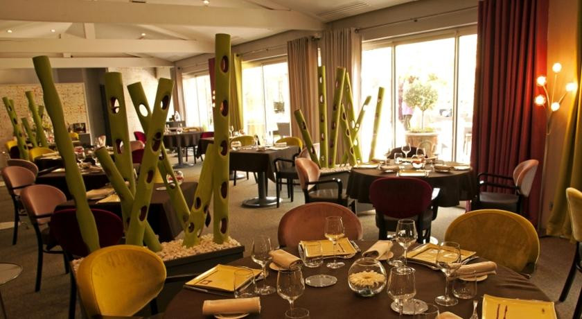 Le Carré D Alethius Hotel Restaurant Valence