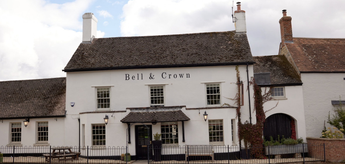 The Bell and Crown, Wiltshire (Zeals). Expert reviews and highlights