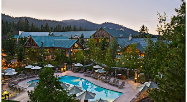 Tenaya Lodge