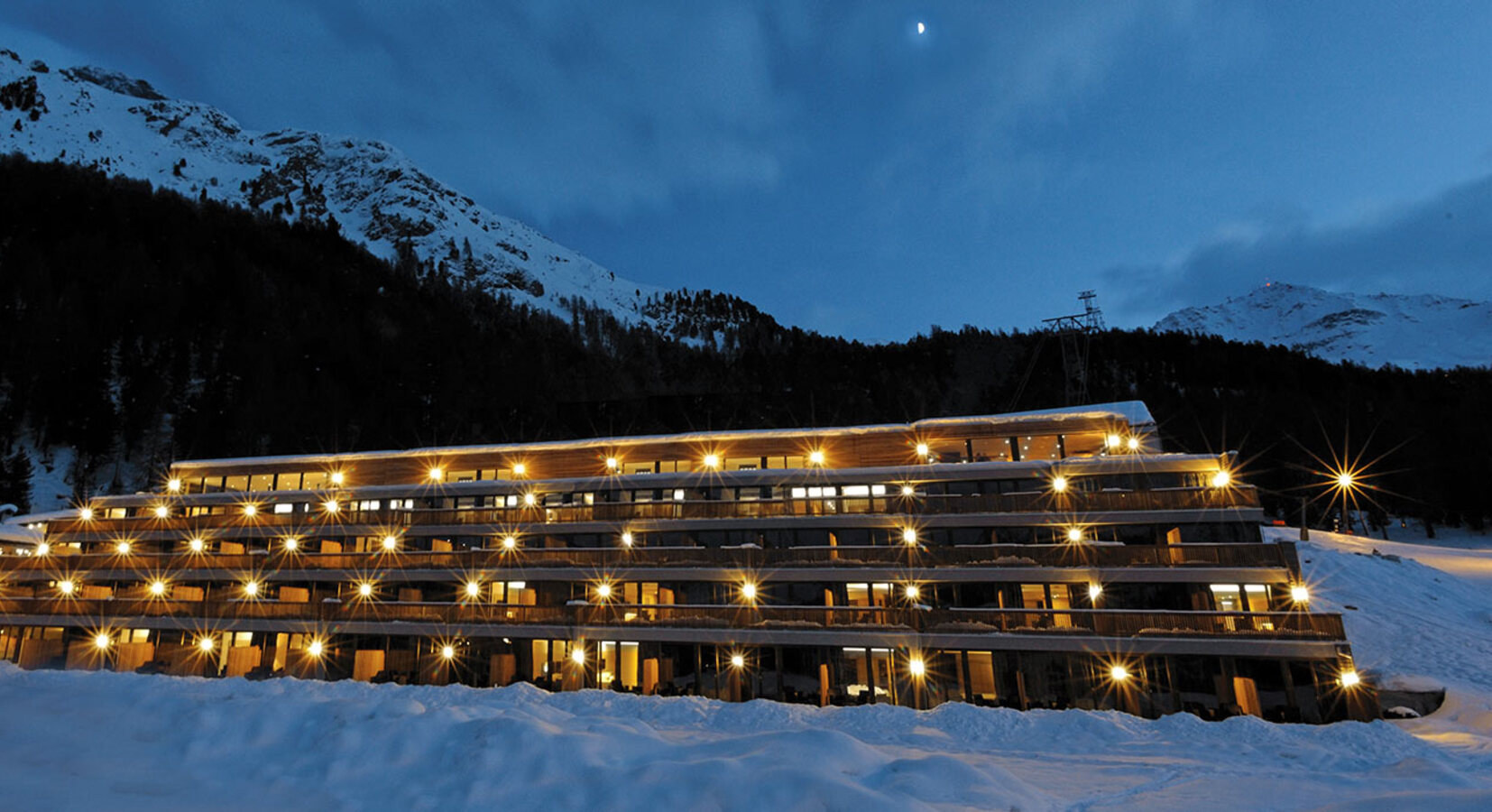 Photo of Nira Alpina