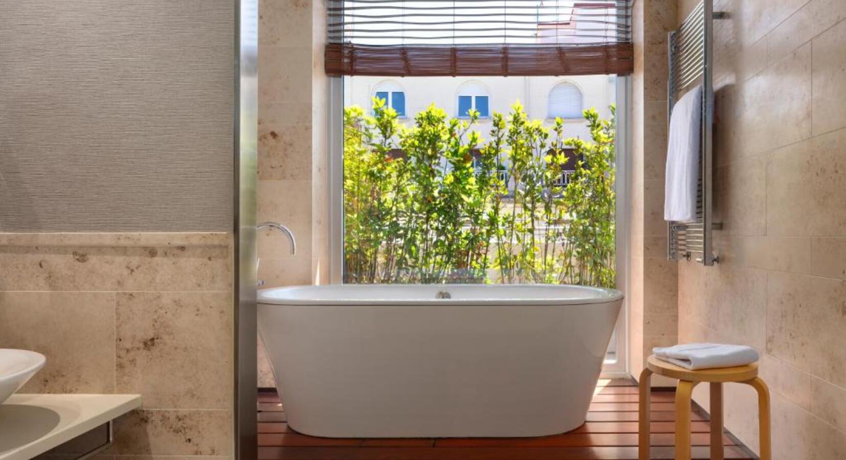Freestanding Tub