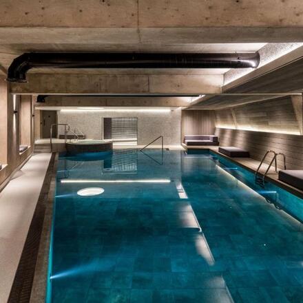 Top Manchester Hotels with Pools