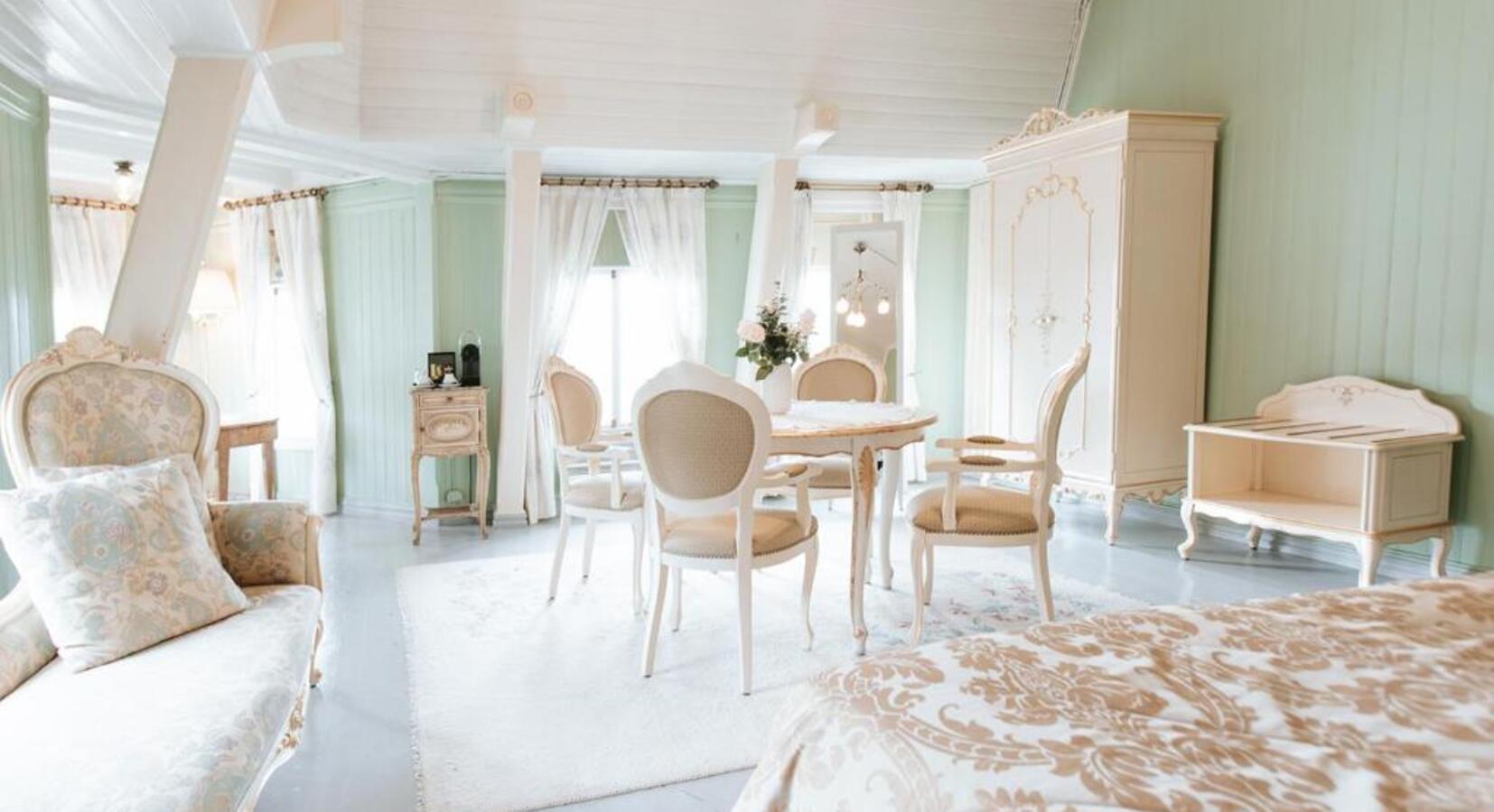 Suite details