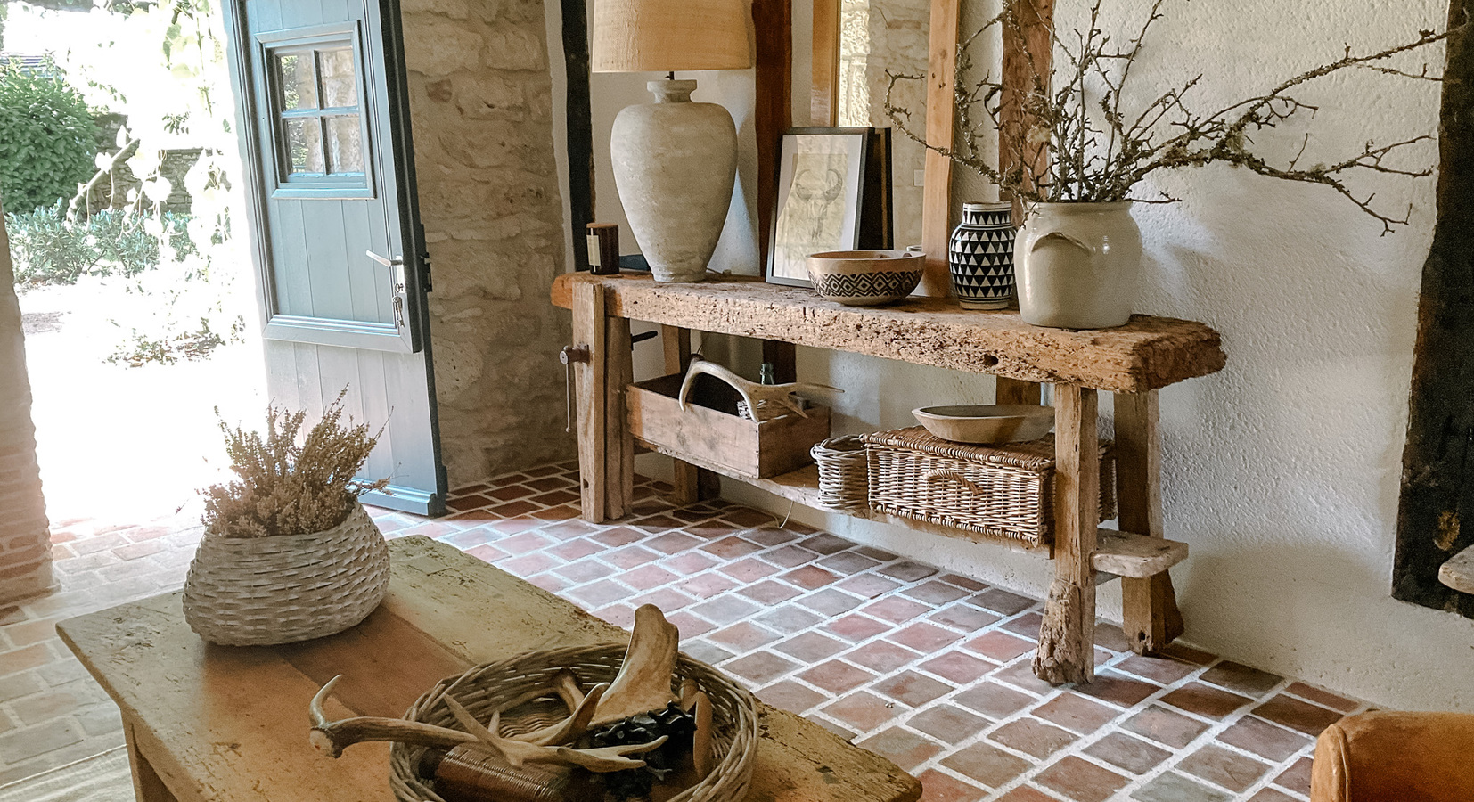 Caribou entrance area 