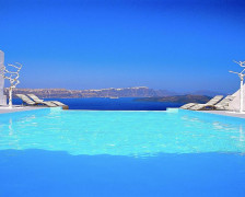 19 Best Hotel Pools on Santorini