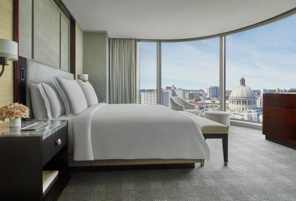 Luxury Boston Hotel Rooms & Suites