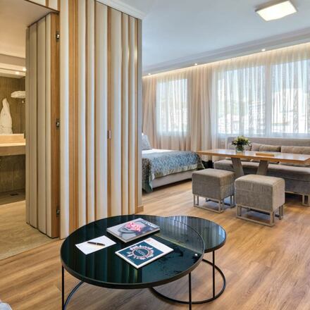 Divine family suite