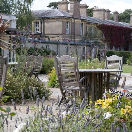 Albert Cottage Hotel