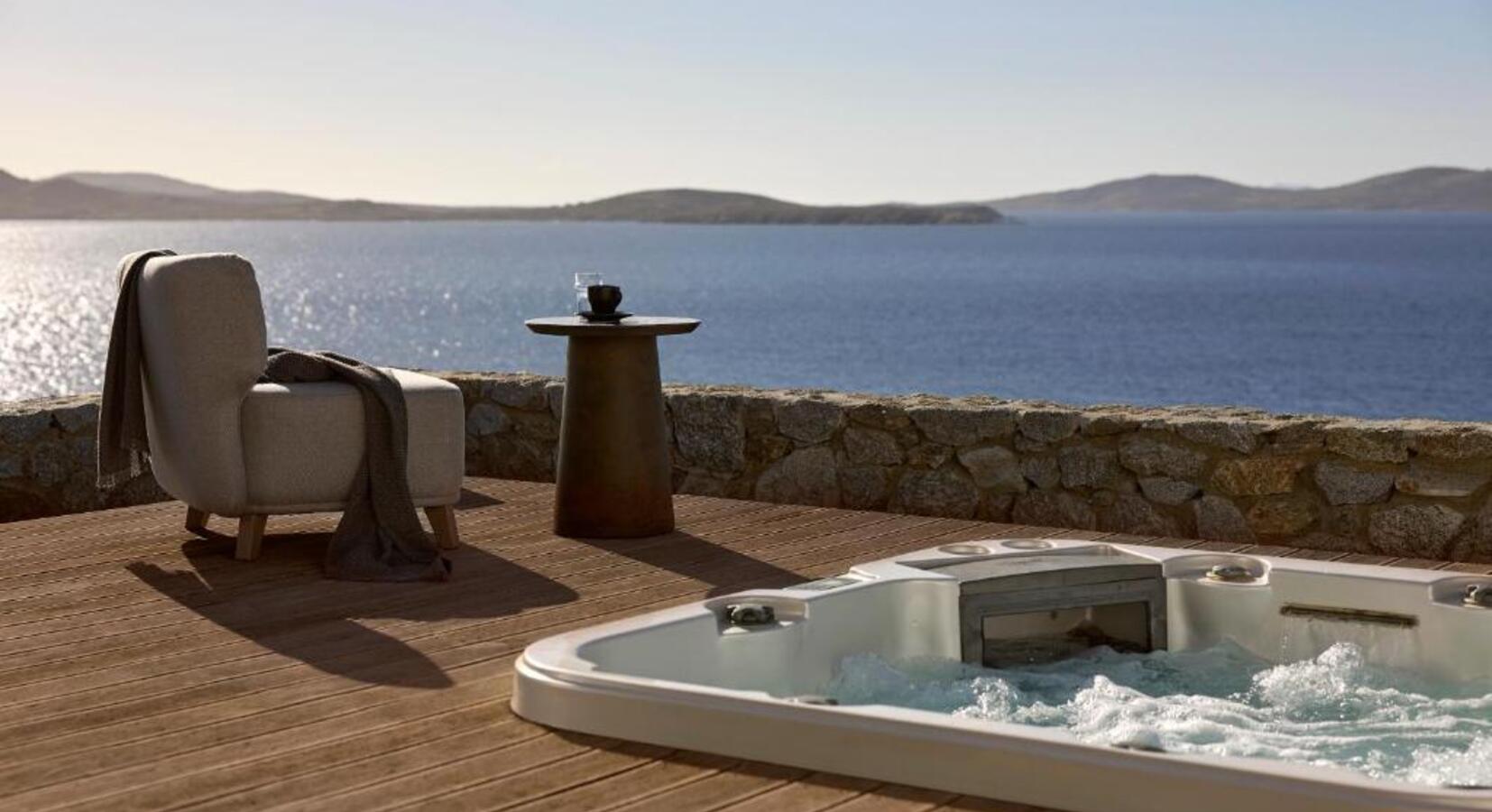 Private hot tub