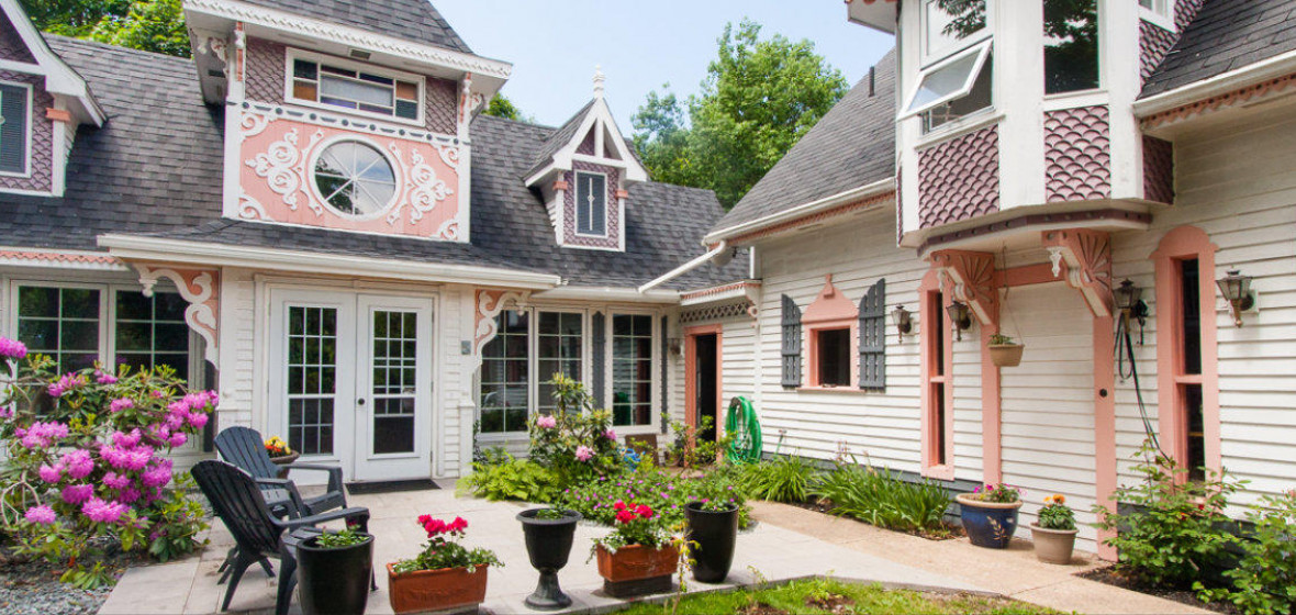 Gingerbread House Inn B&B, Wolfville Review The Hotel Guru