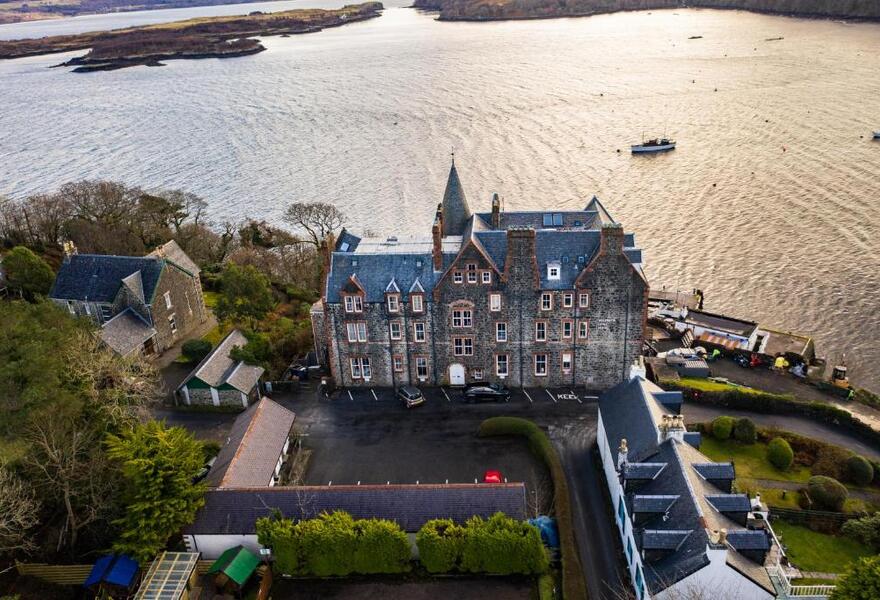 The Western Isles Hotel