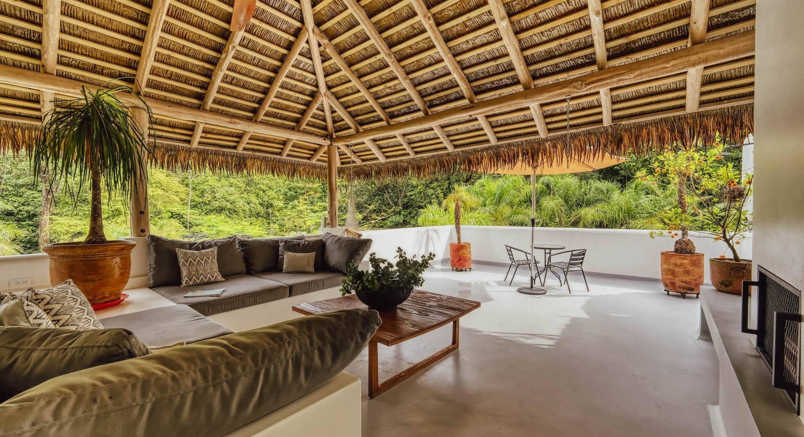 Outside Sitting Area