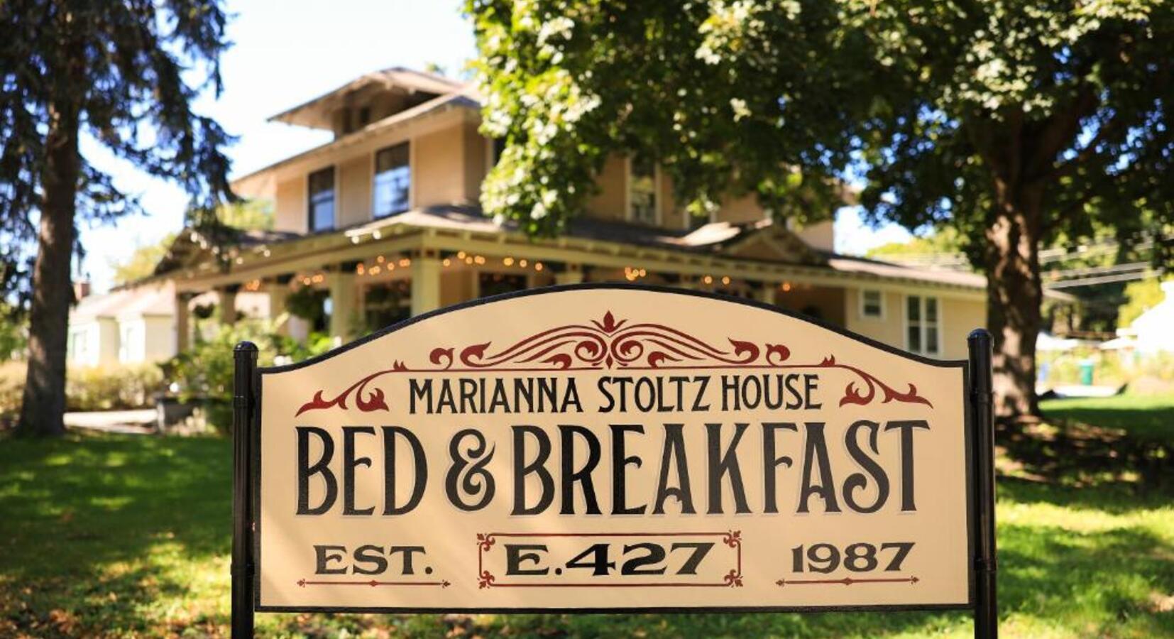 Photo of Marianna Stolz House