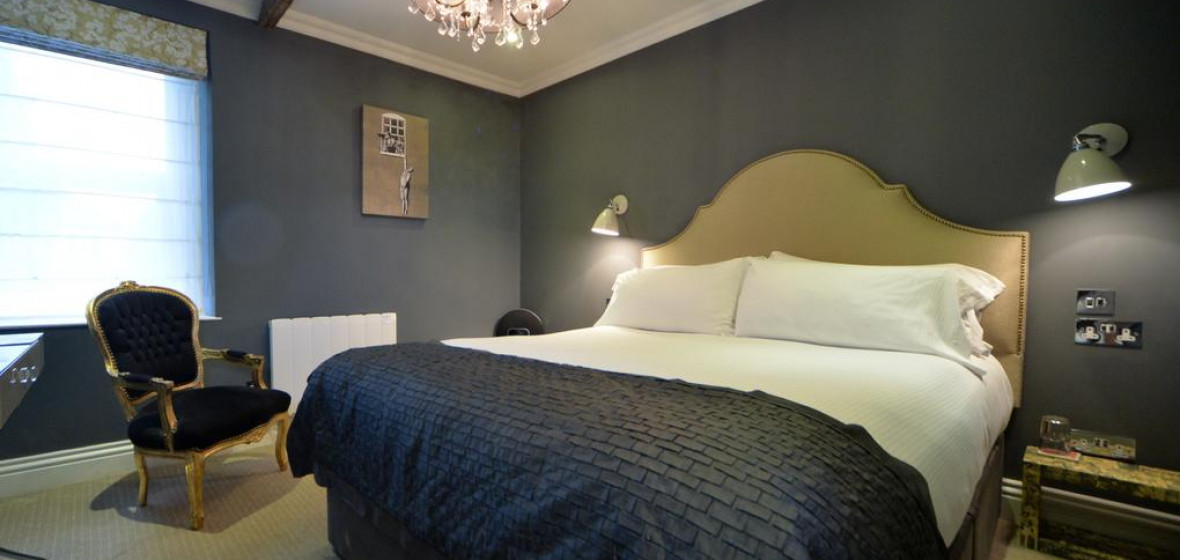 The Bristol (Backwell). Expert reviews and highlights The