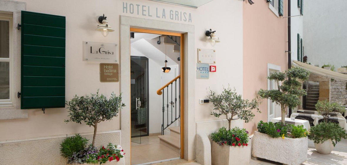 Photo of Hotel La Grisa 