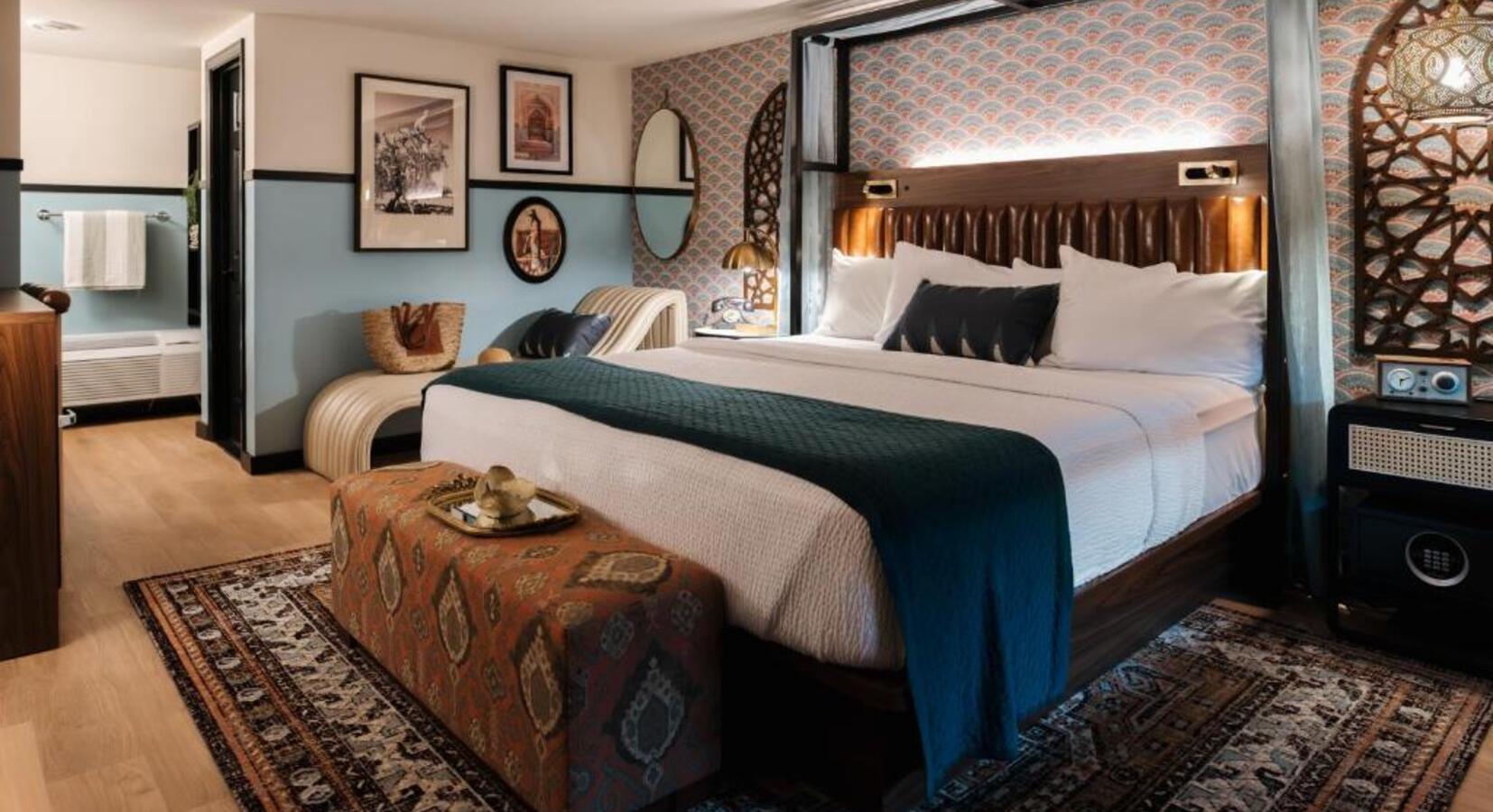 Guestroom