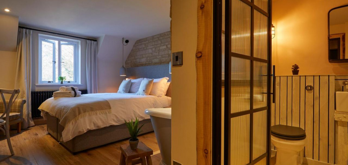 Wild Thyme & Honey, Cirencester. Expert reviews and highlights The