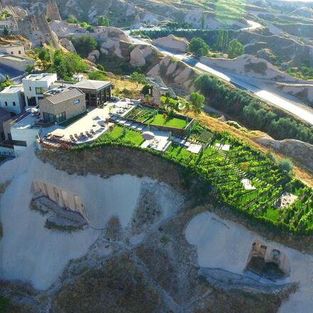 Ariana Sustainable Luxury Lodge