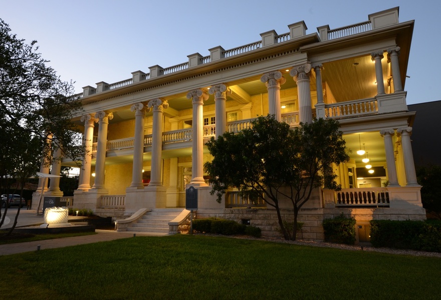 Hotel Ella