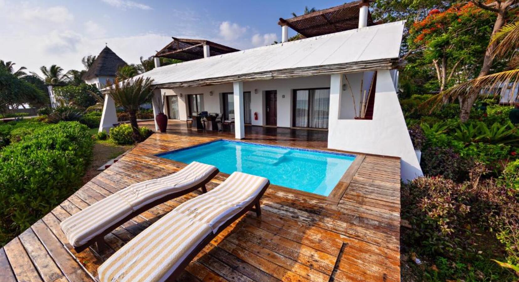 Private pool