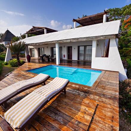 Private pool