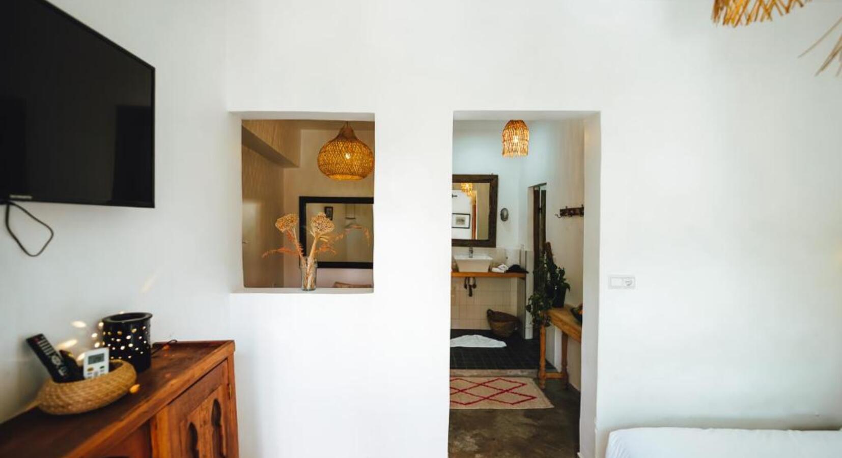 Guestroom details
