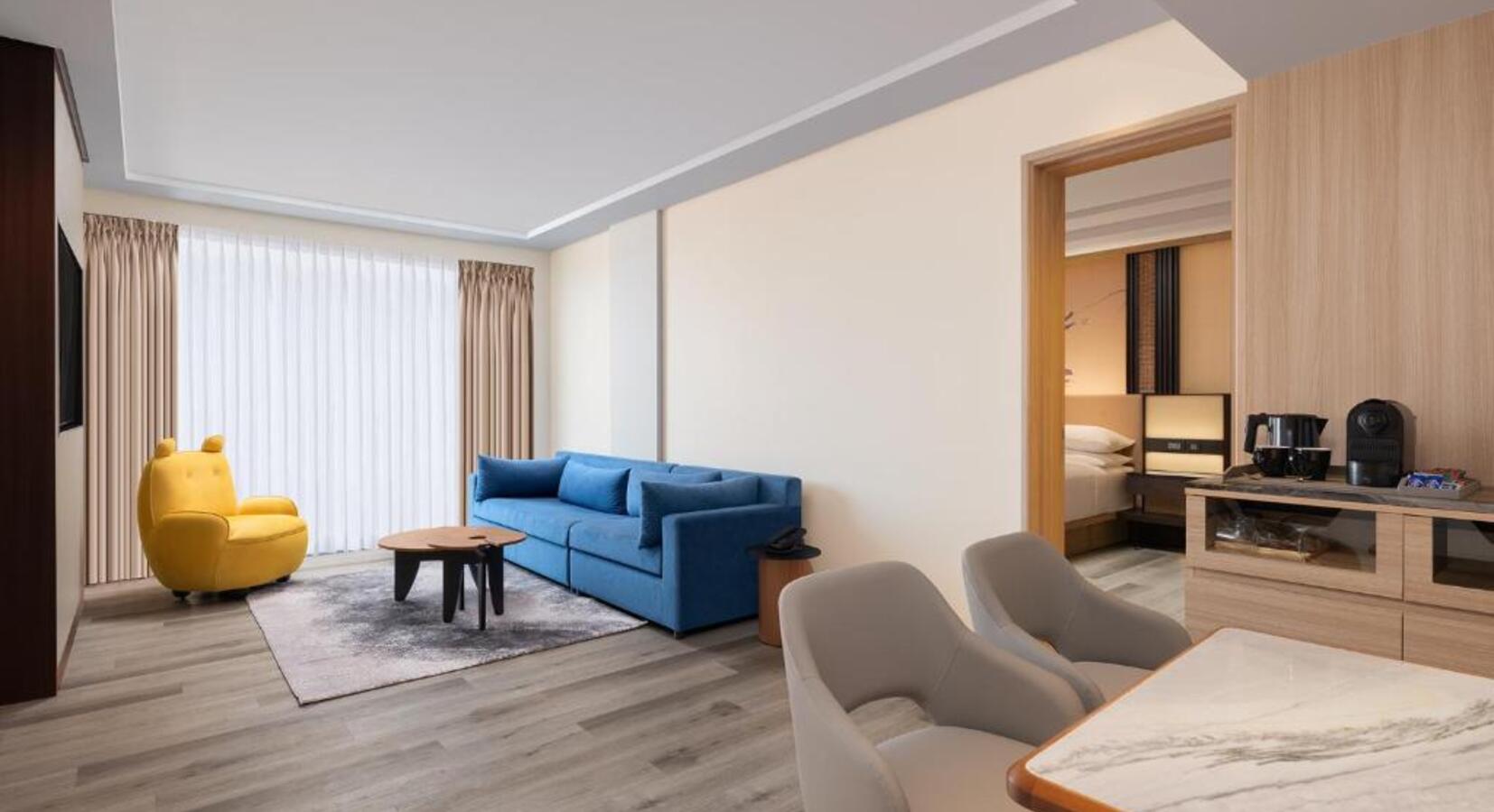 Courtyard Suite