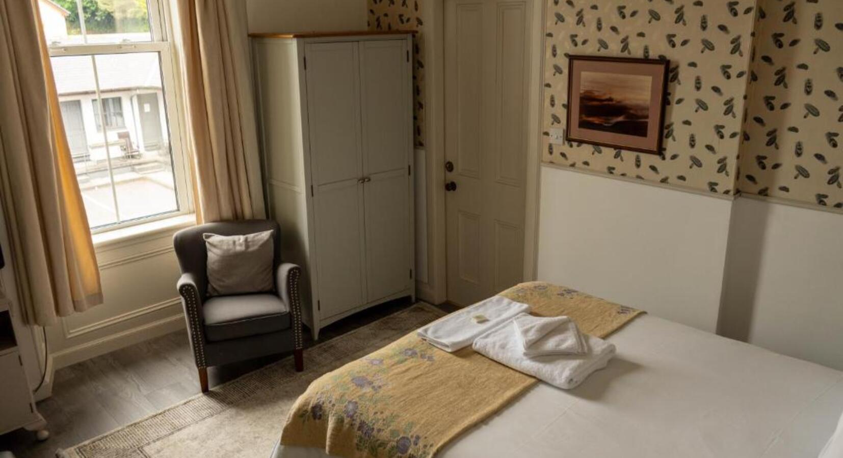 Guestroom details