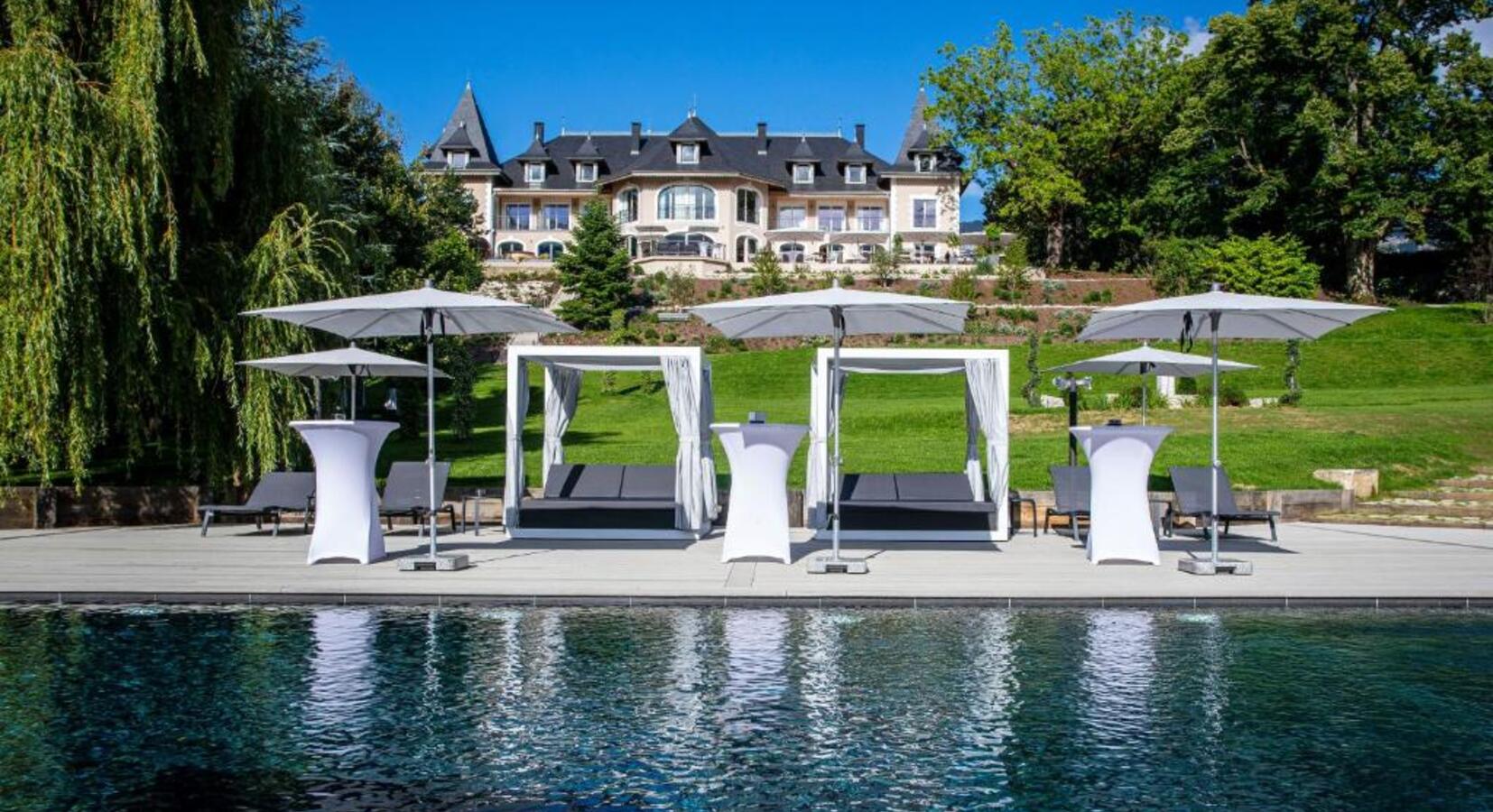 Pool area