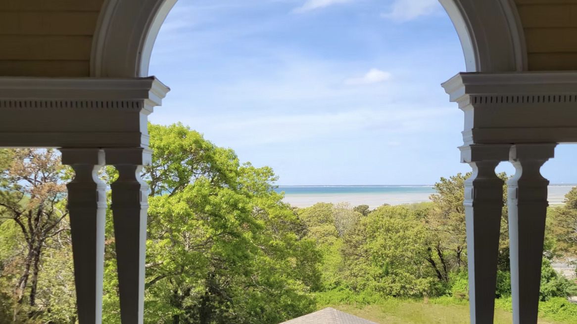 Crosby Mansion, Brewster