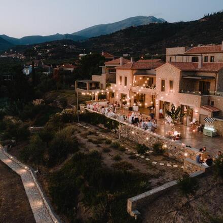 Diapori Suites Hotel