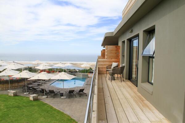 </a><a href="/hotel/sky-villa-plettenberg-bay" target="_blank" rel="noopener">Sky Villa</a><a href="https://www.thehotelguru.com/hotel/oceans-luxury-guest-house-wilderness" target="_blank" rel="noopener">