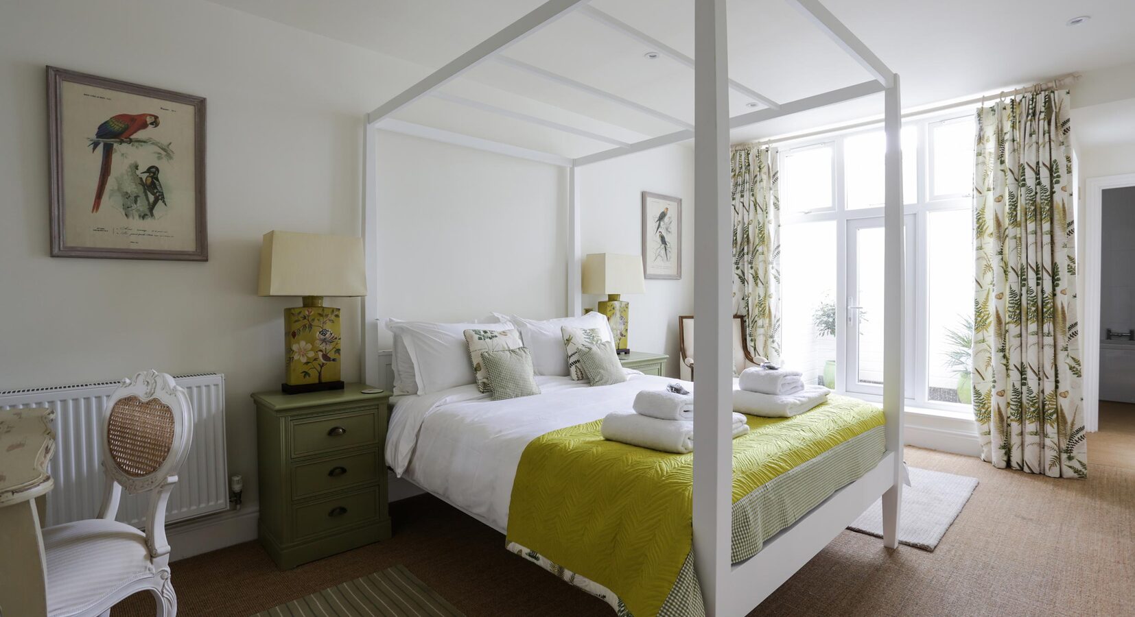 Four Poster King