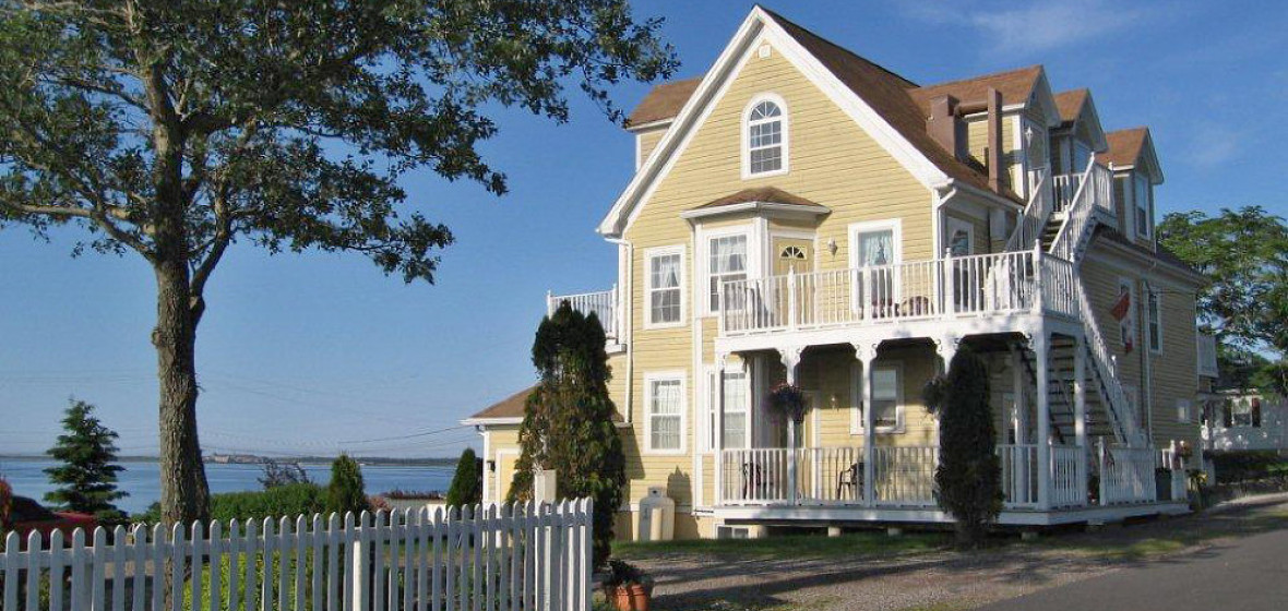 Foghorn Bed And Breakfast Nova Scotia Canada Louisbourg Harbour Inn, Nova Scotia Review | The Hotel Guru