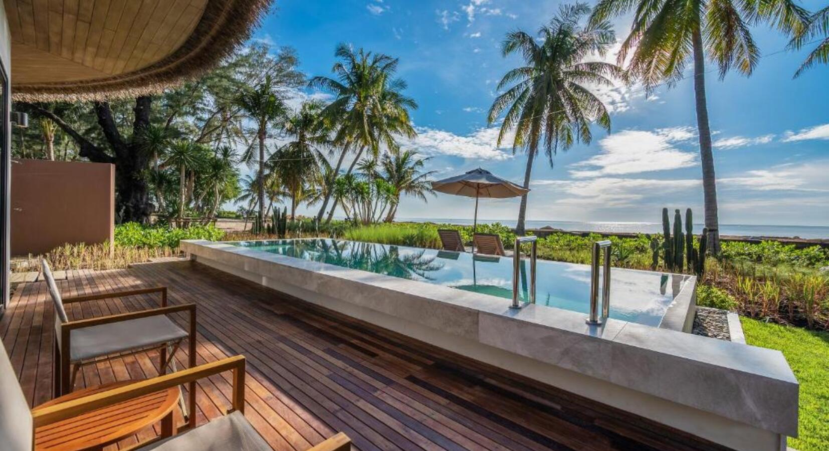 Private pool