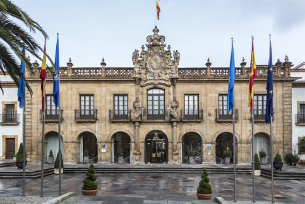 Hotel de La Reconquista
