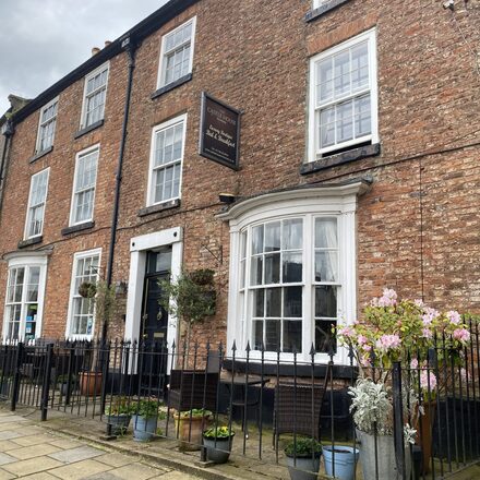 Castle House, Richmond