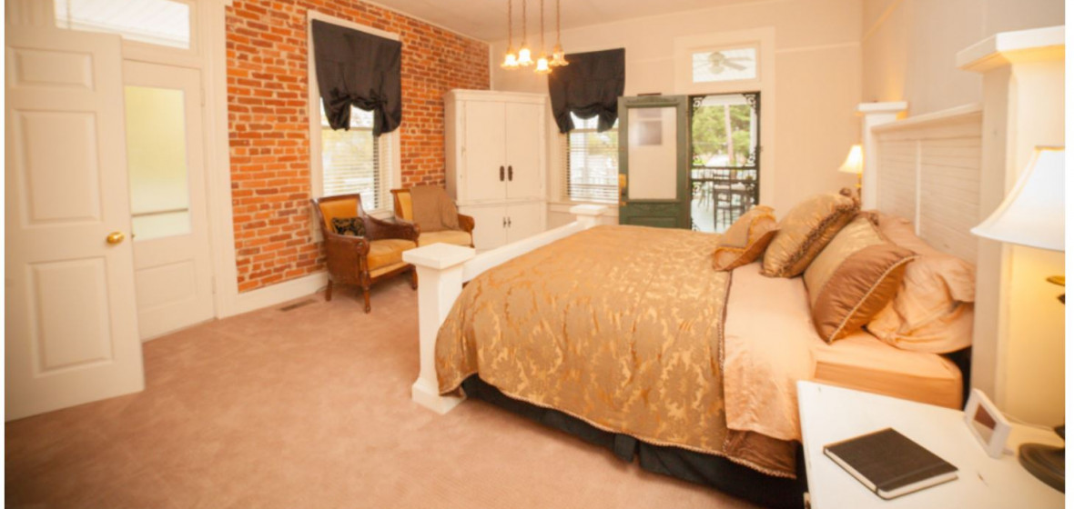 Lake Guntersville Bed and Breakfast, Alabama Review The Hotel Guru