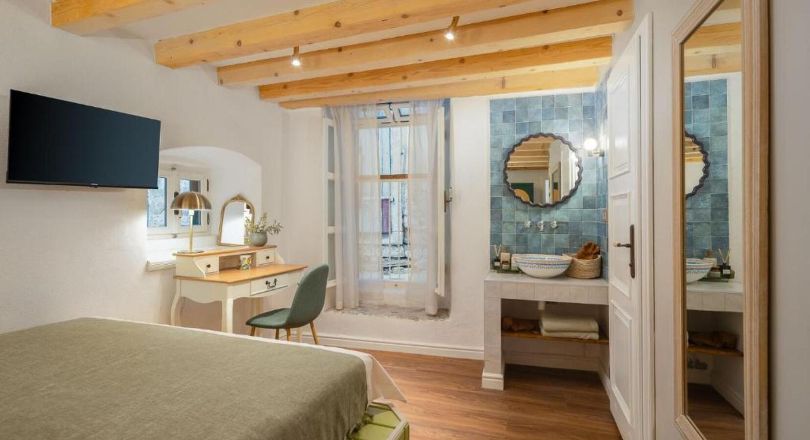 Guestroom details