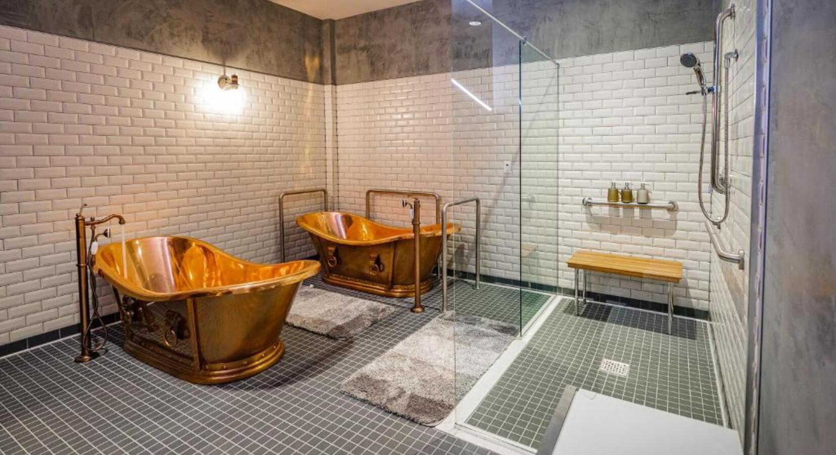 Beer spa baths
