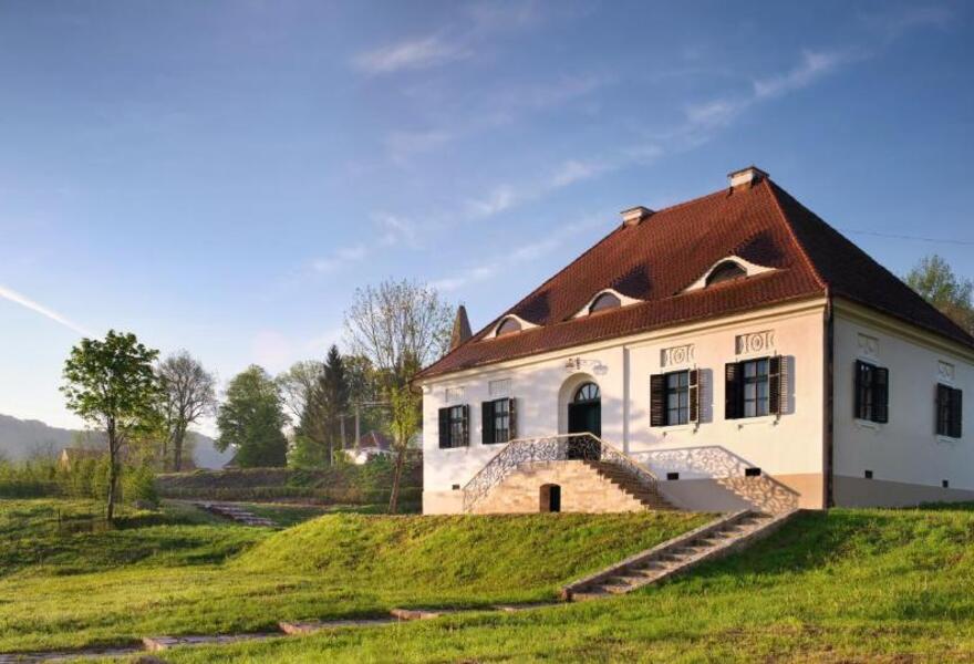 Bethlen Estates
