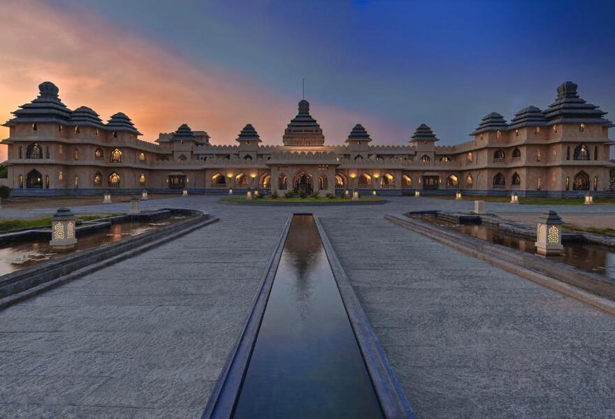 Evolve Back Hampi