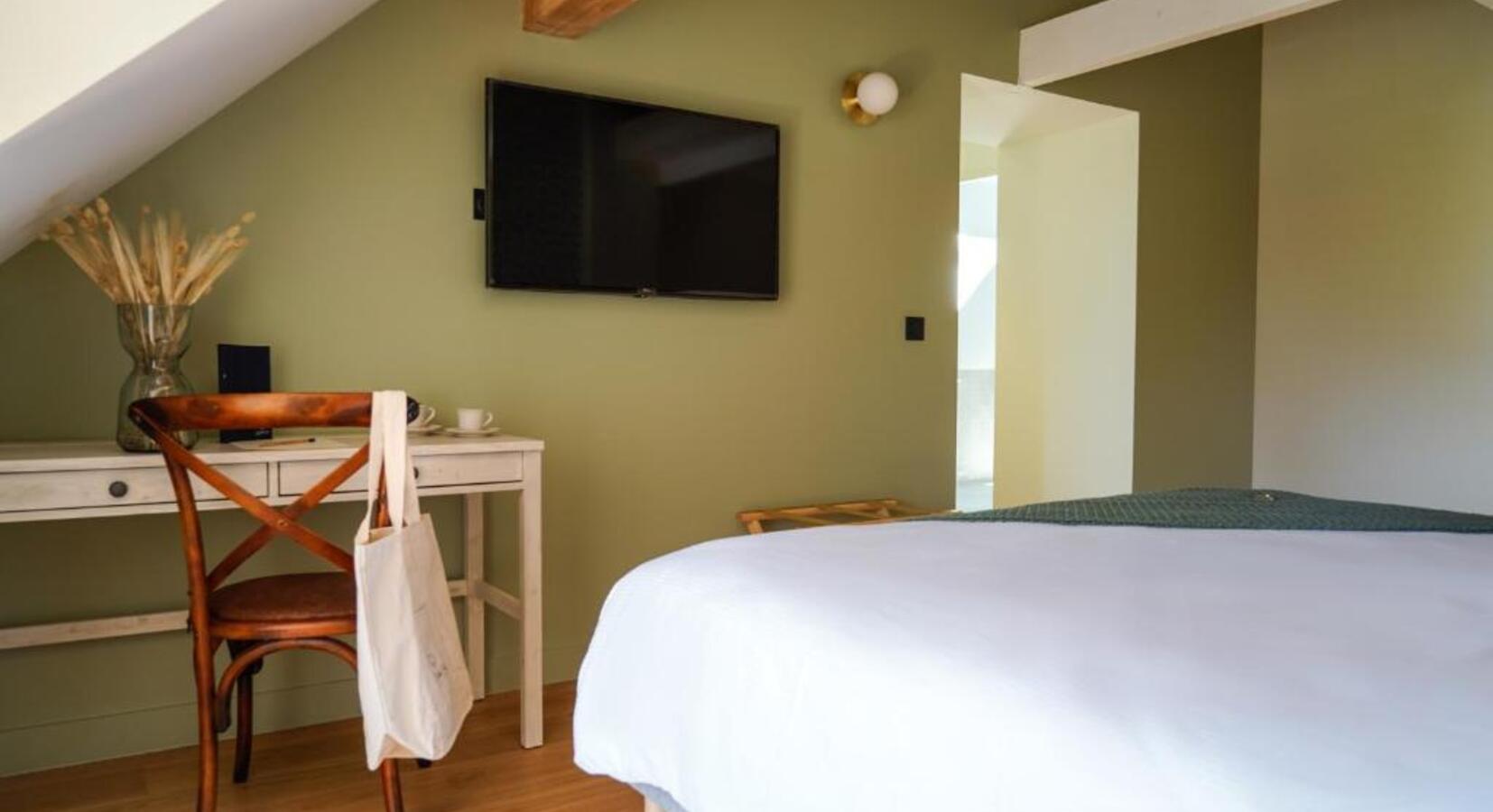 Guestroom details