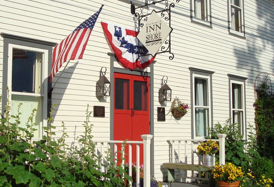 Blacksmith Inn on the Shore